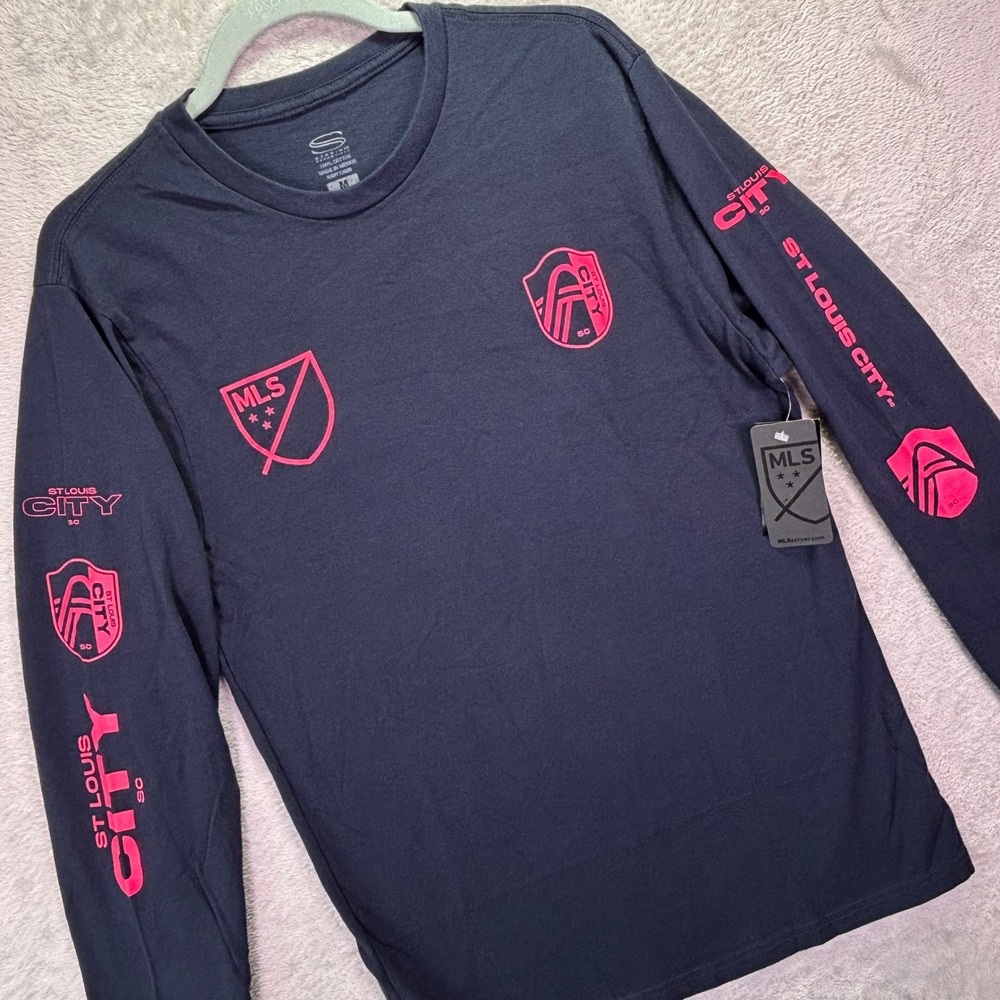 NWT Stadium Essentials Mens T-Shirt Sz M Navy Blue St. Louis City SC Long Sleeve